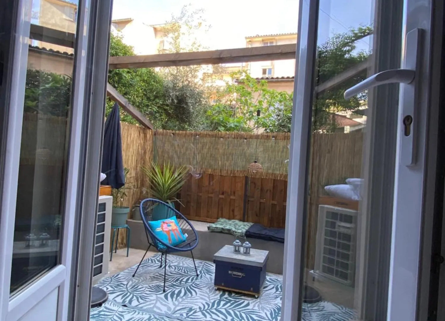 Le Petit Vendome Avec Terrasse Apartment Aix-en-Provence